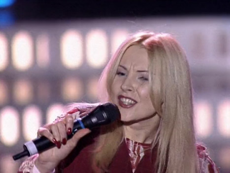 Елена Панурова кадры из передачи Песня года 1998 Смелая песня